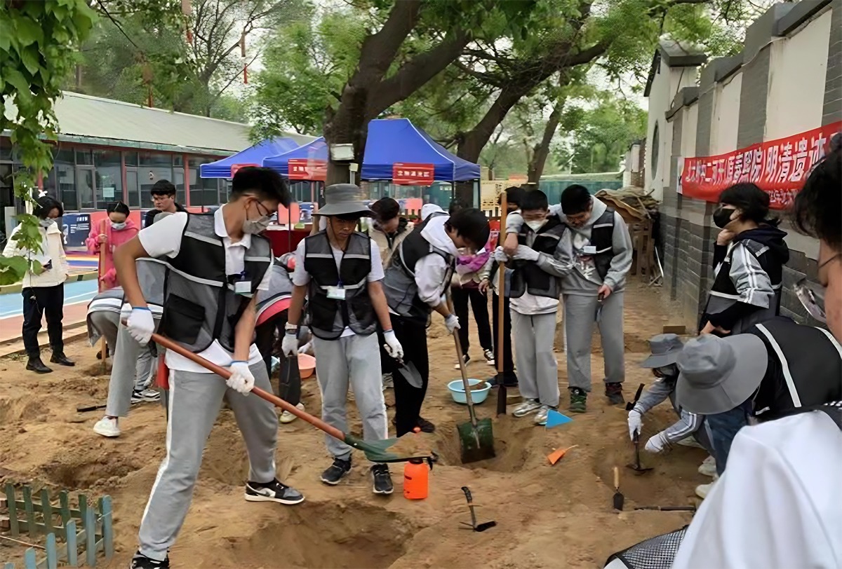 北大附中二河开明清遗迹田野考古纪实 ——全场景沉浸式项目制学习方案